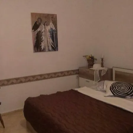 Art House Orhidea בית הארחה פומורי